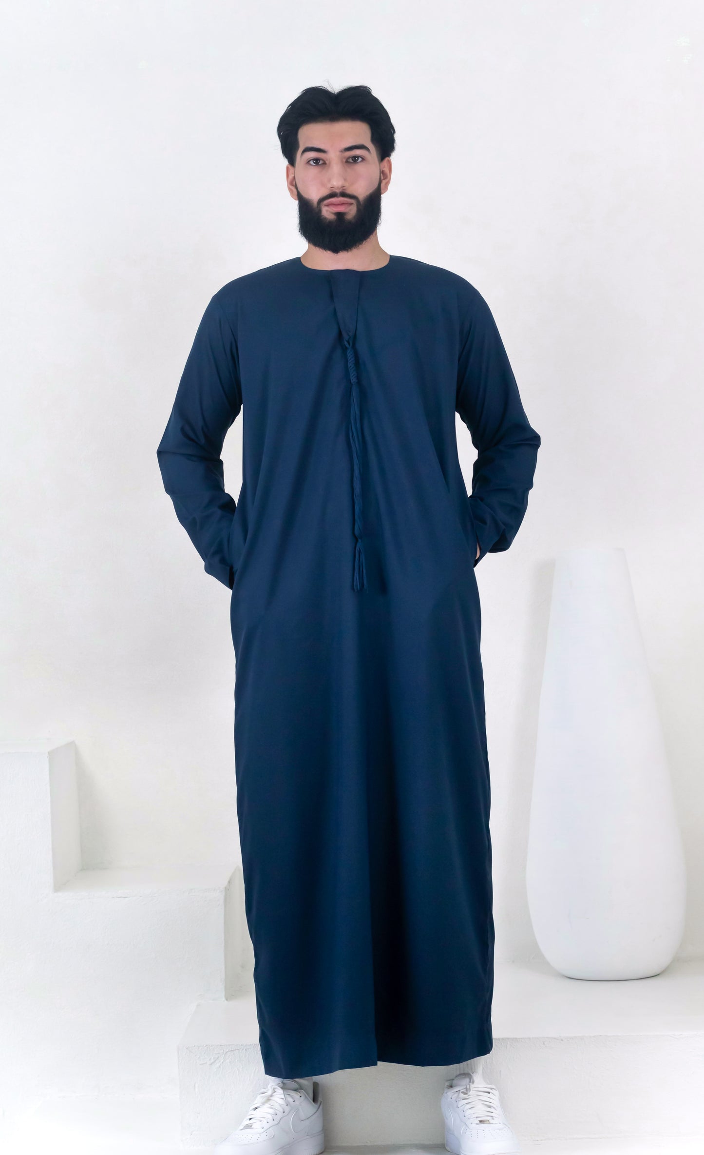 Premium Emirati Thobe: Midnight Blue