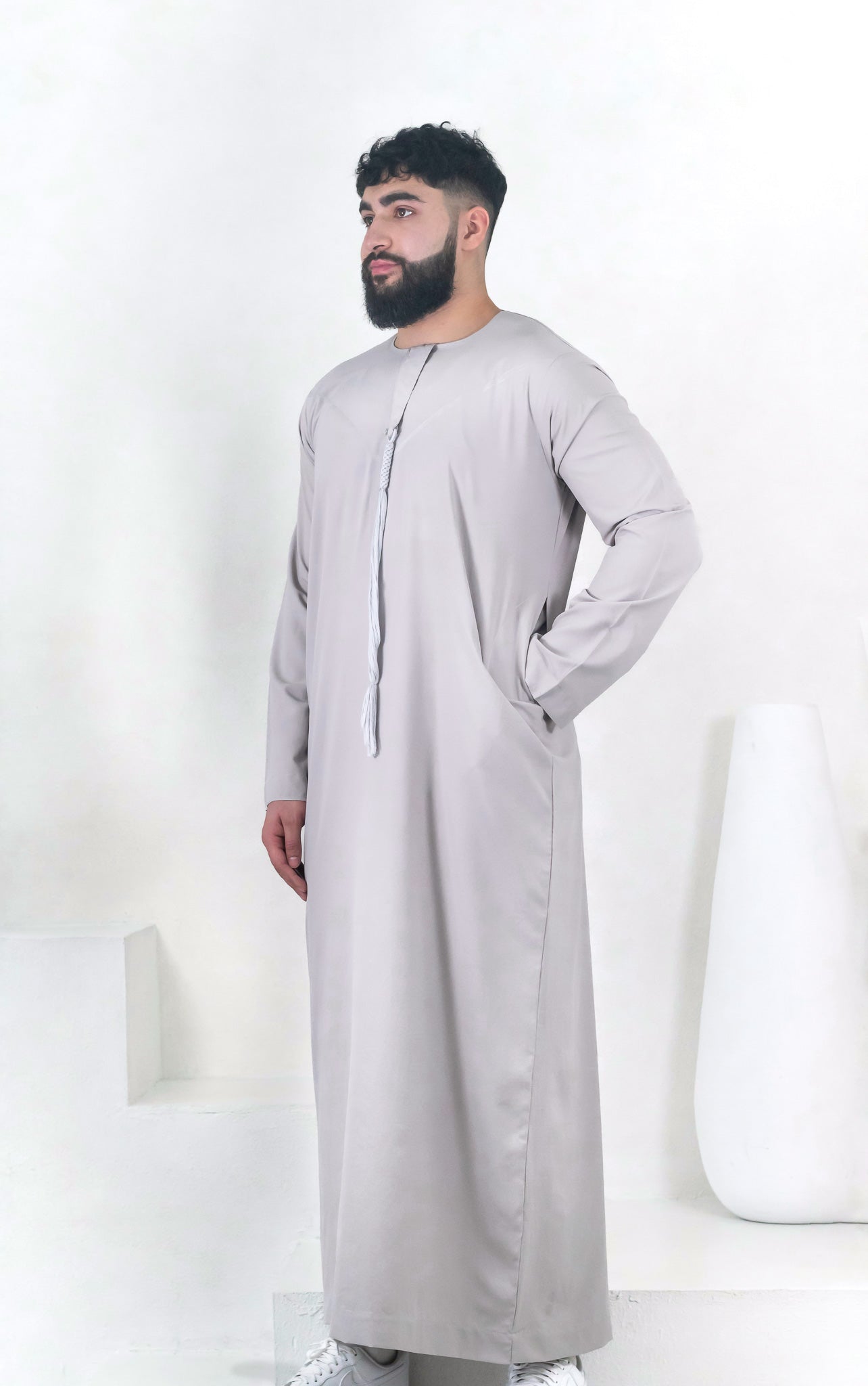 Premium Emirati Thobe: Taupe
