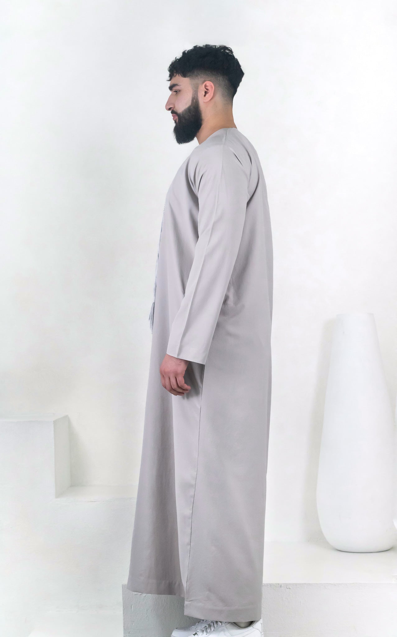 Premium Emirati Thobe: Taupe