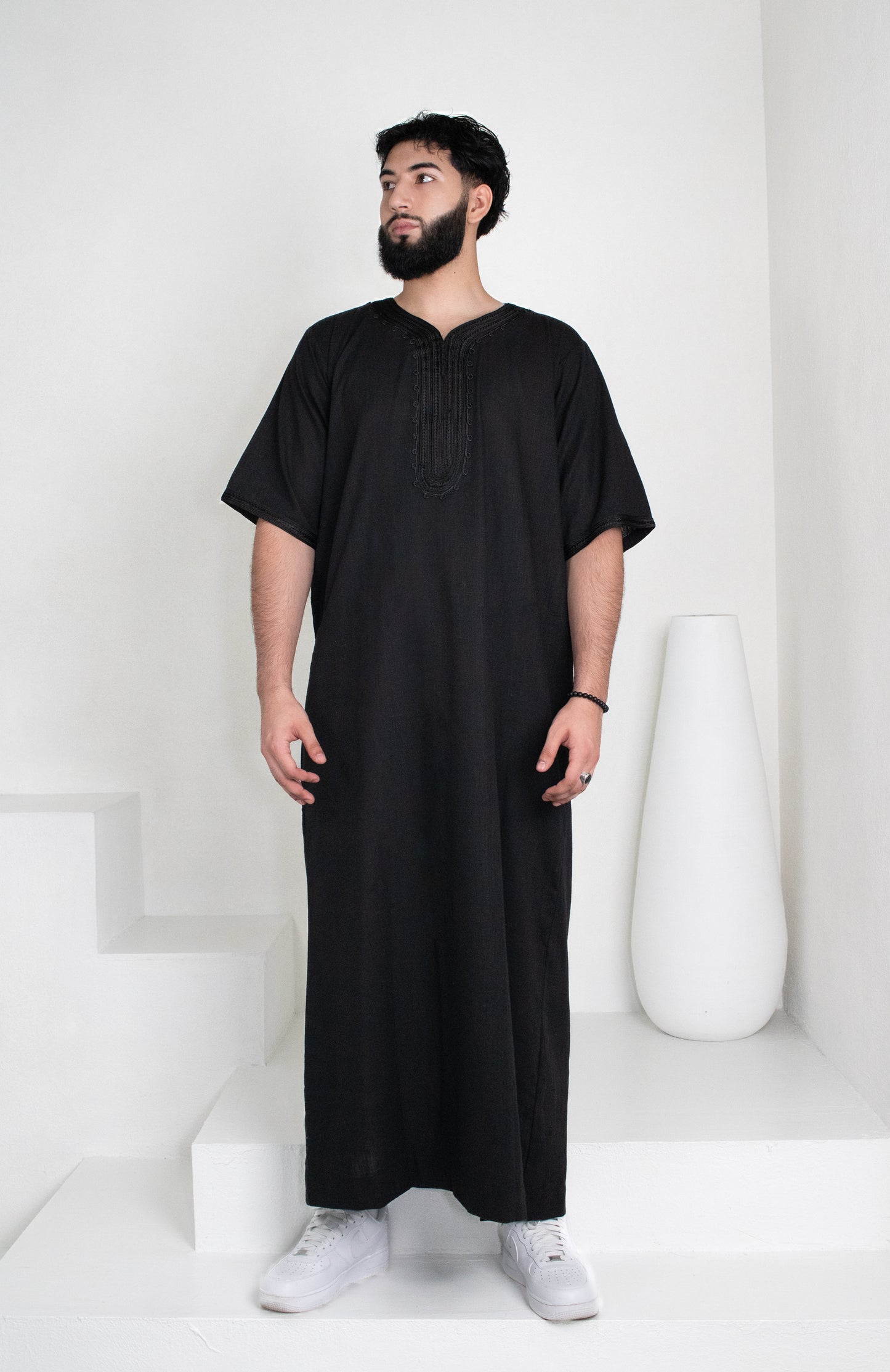 Premium Linen Moroccan Thobe: Obsidian Black