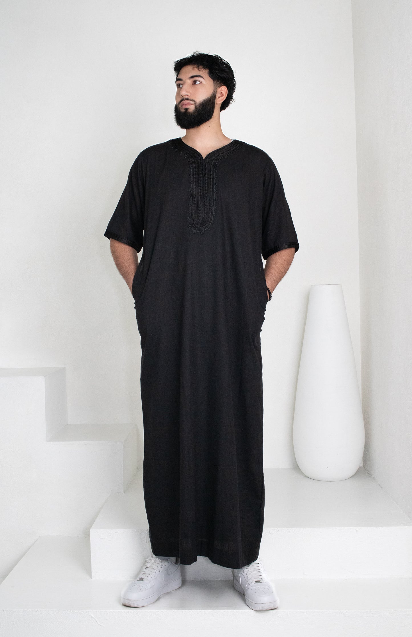 Premium Linen Moroccan Thobe: Obsidian Black