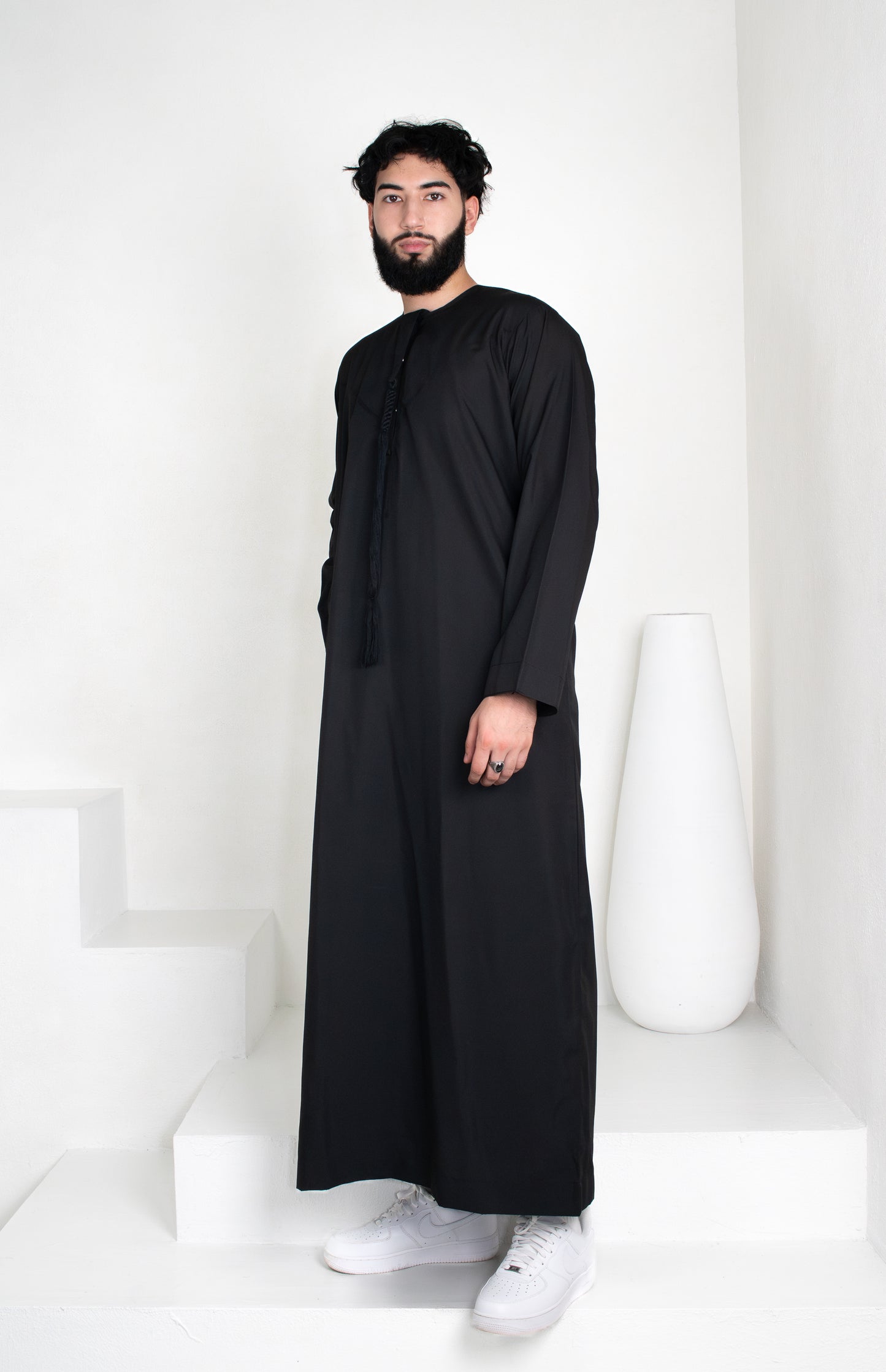 Premium Emirati Thobe: Black